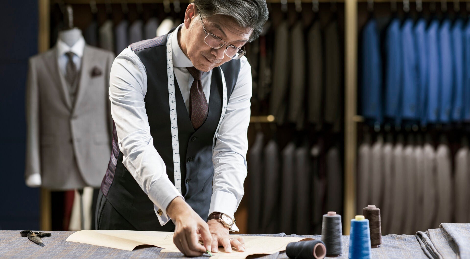 Tout savoir sur les verres progressifs : confort, précision et solutions HOYA - Les Lunettes de Pauline