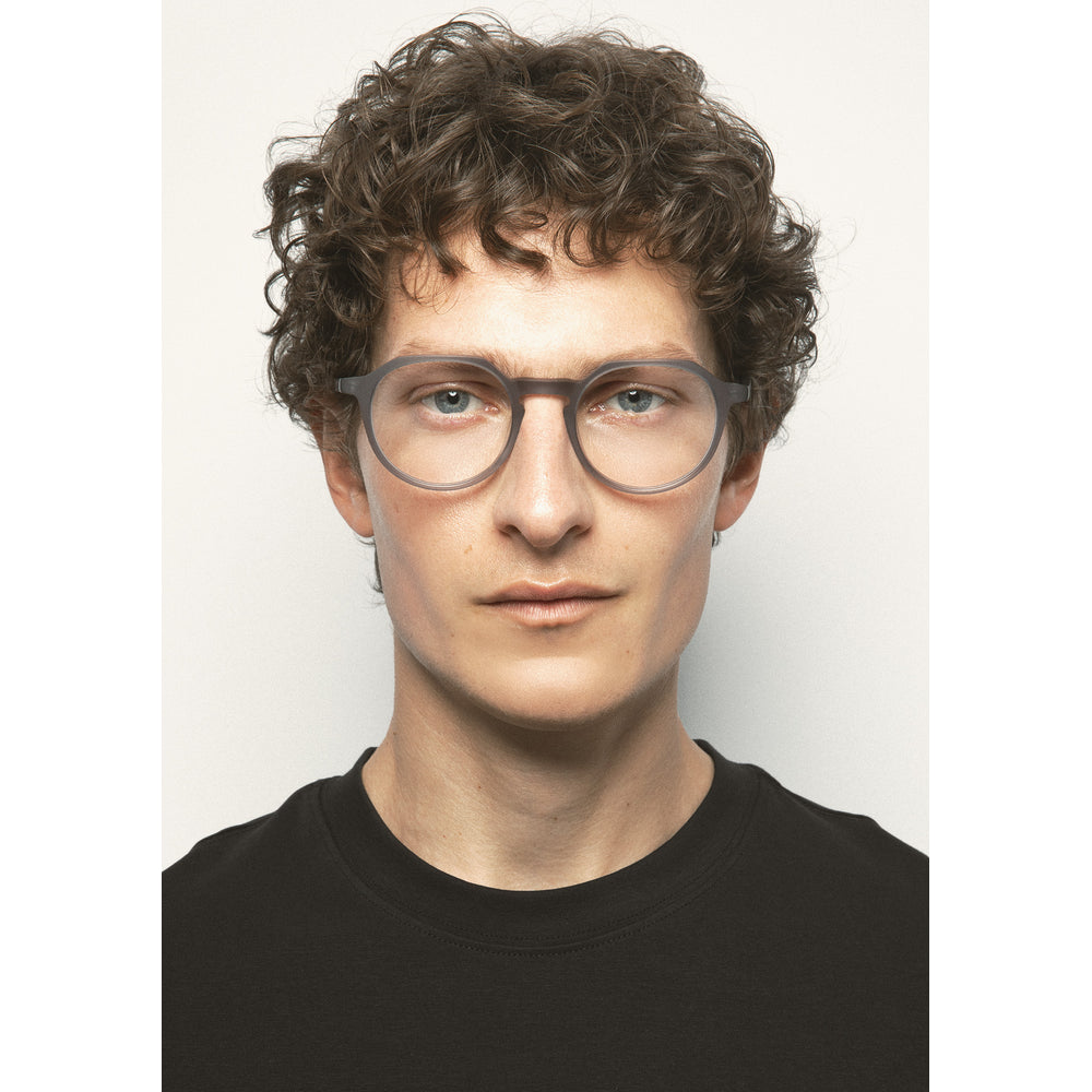 Kaleos Berkus L Gris Cristal Mat 03 portée, second plan - Les Lunettes de Pauline