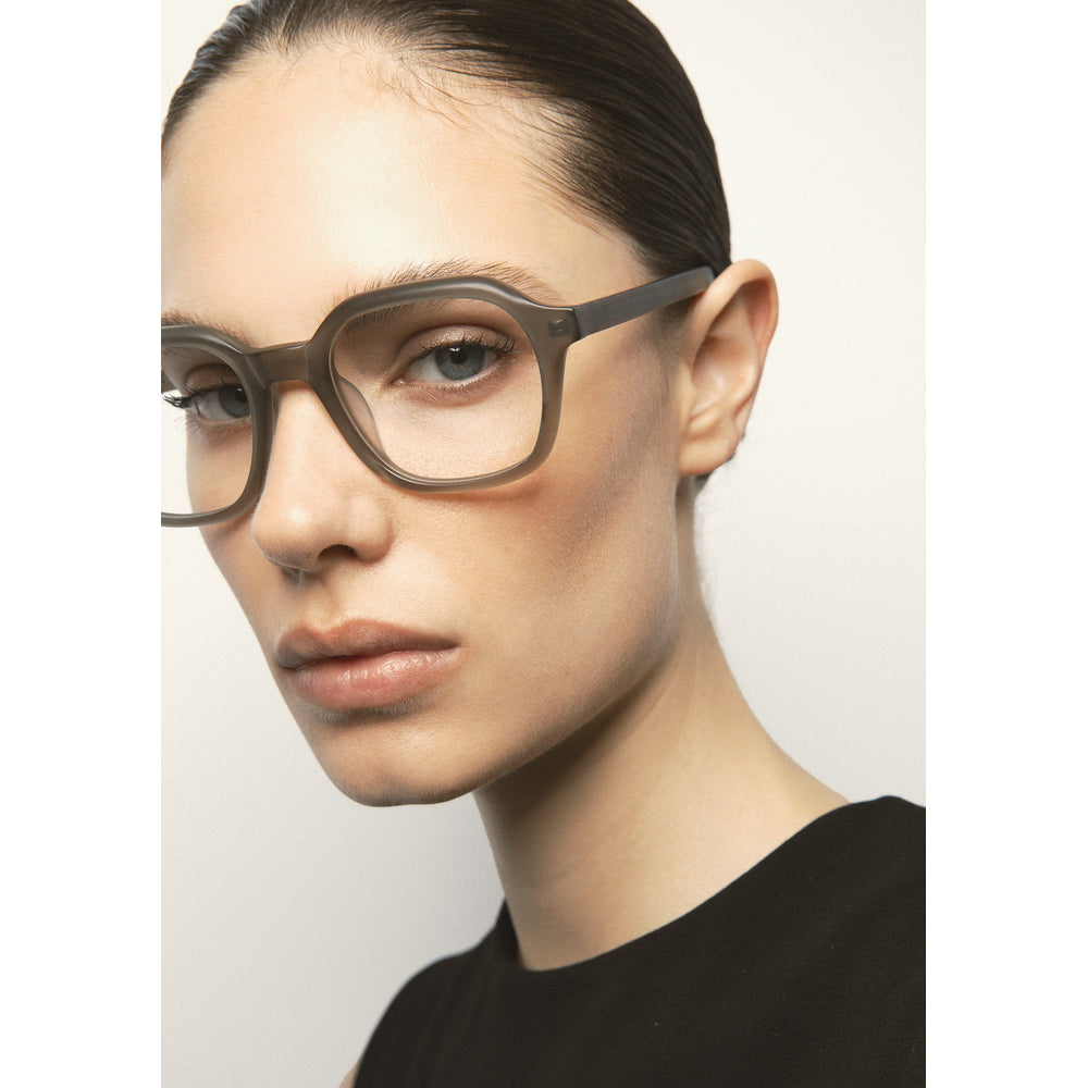 Kaleos Lawrence Vert Cristal Mat 05 portée, trois-quarts - Les Lunettes de Pauline