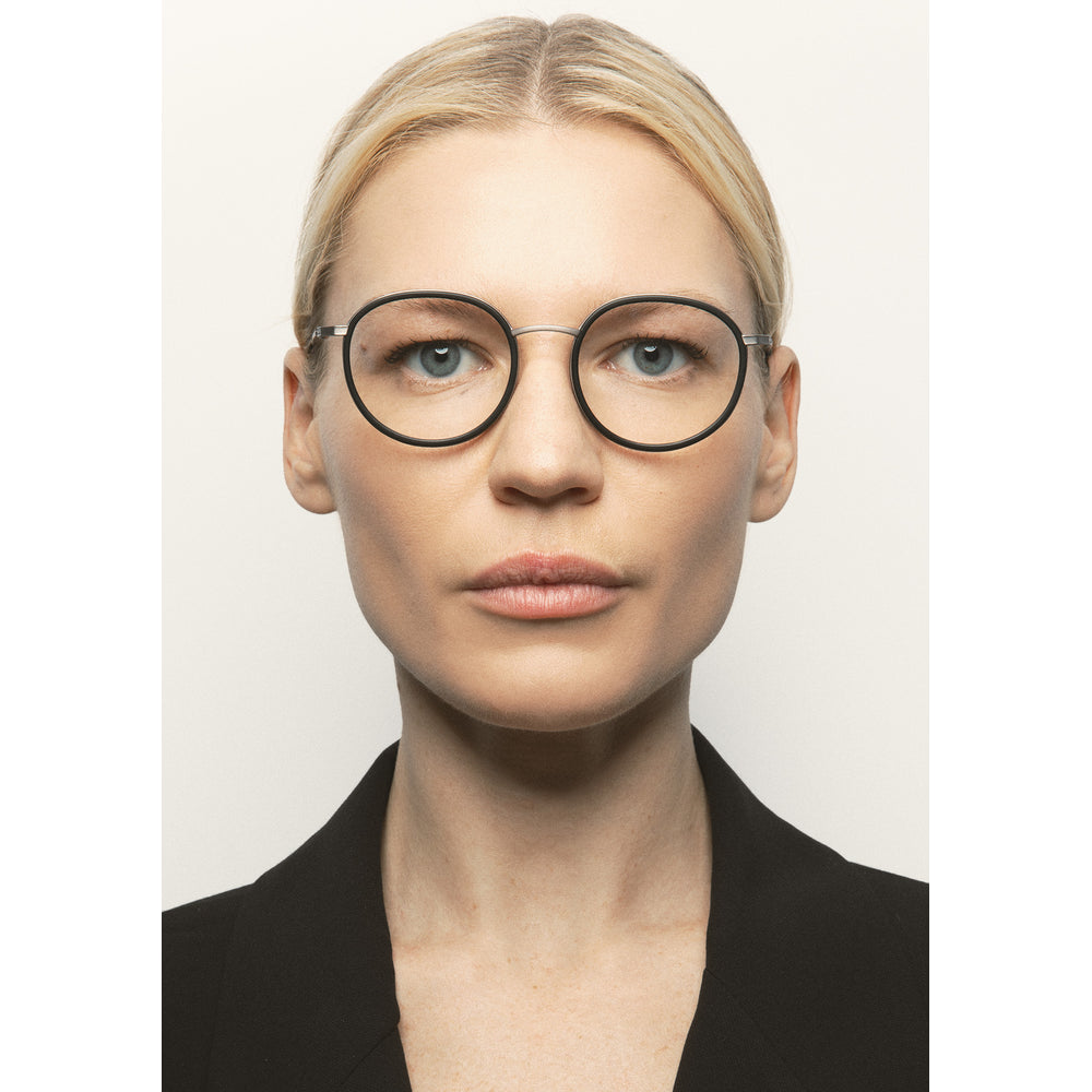 Kaleos Meacham Titane Noir Mat 01 portée - Les Lunettes de Pauline