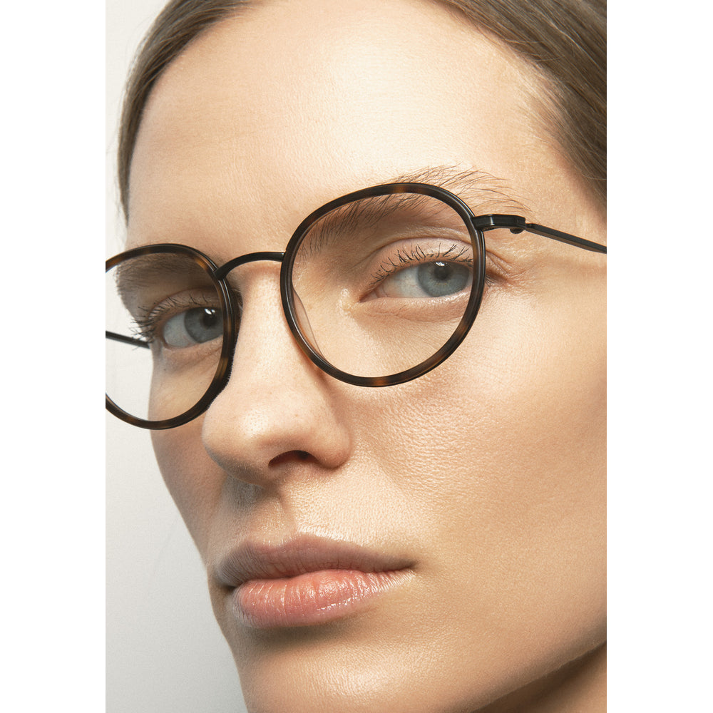 Kaleos Meacham Titane Havane Foncé Mat 02 portée, trois-quarts - Les Lunettes de Pauline