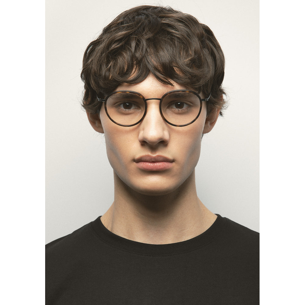 Kaleos Meacham Titane Havane Foncé Mat 02 portée, second plan - Les Lunettes de Pauline