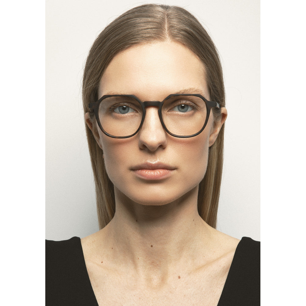 Kaleos Delacorte L Havane Foncé Mat 02 portée - Les Lunettes de Pauline