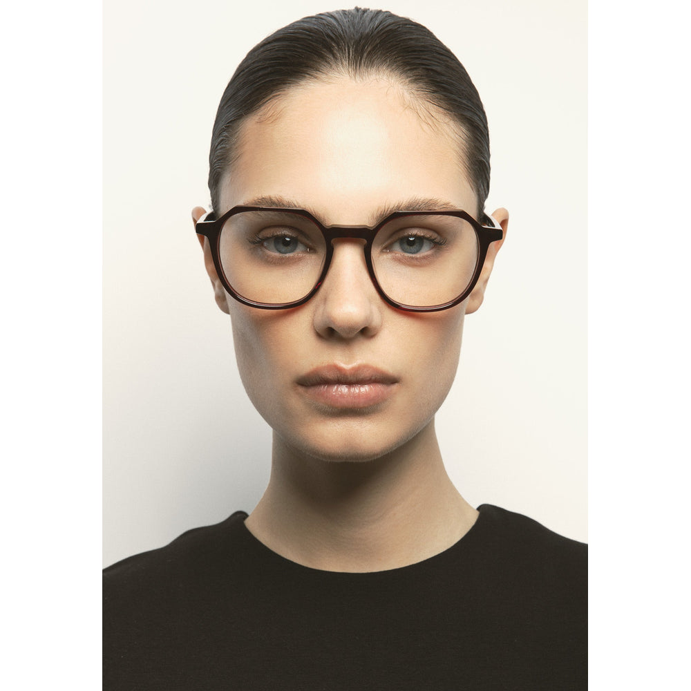 Kaleos Delacorte L Bordeaux Cristal 05 portée - Les Lunettes de Pauline