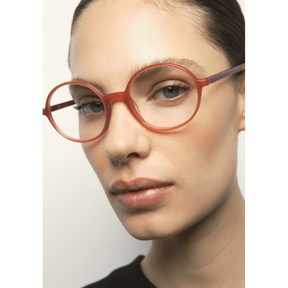 Kaleos Russo Corail 05 portée, trois-quarts - Les Lunettes de Pauline