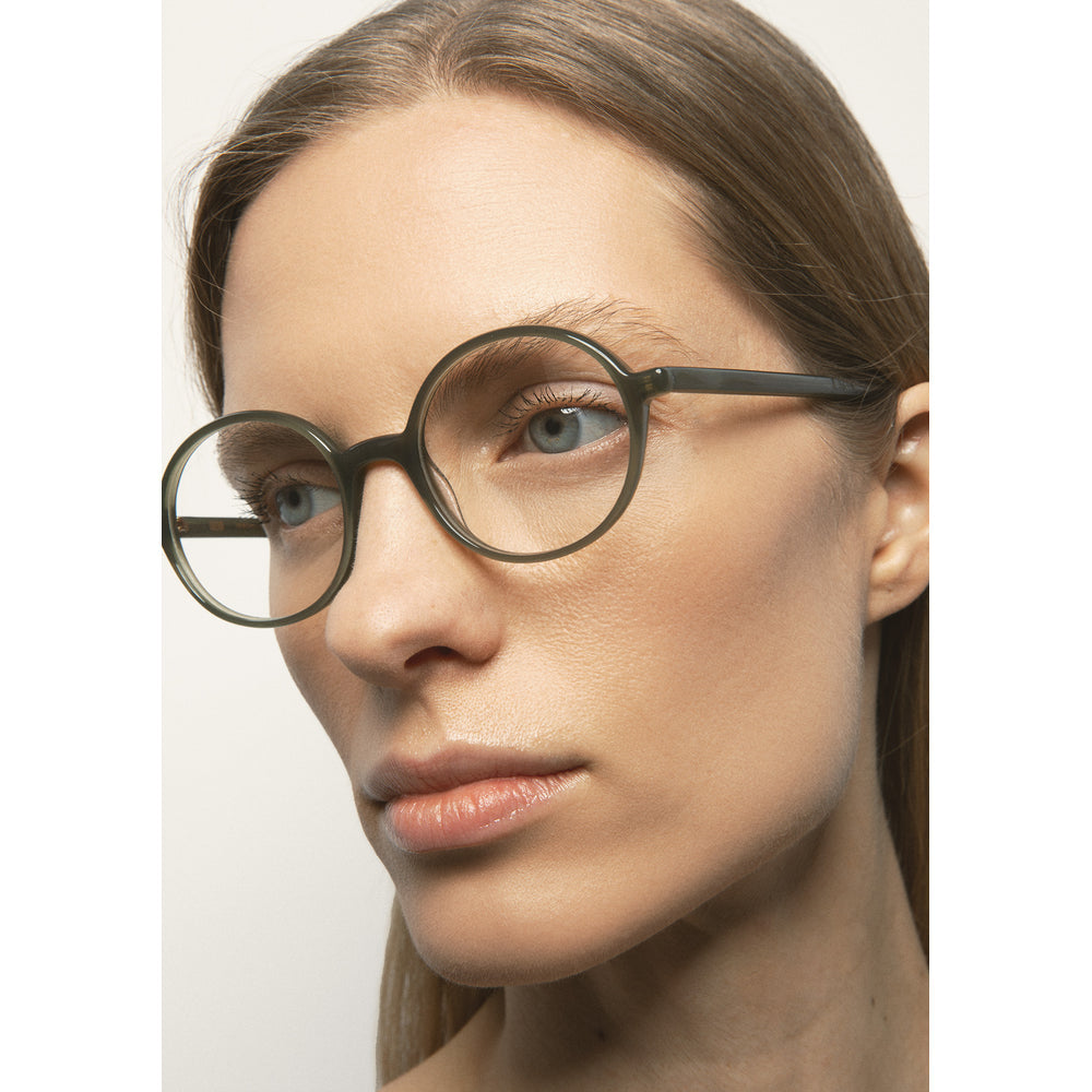 Kaleos Russo Kaki Laiteux 06 portée, trois-quarts - Les Lunettes de Pauline