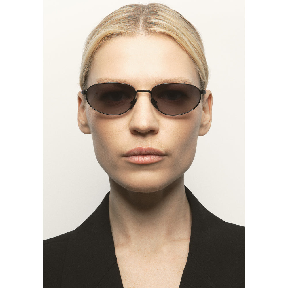 Kaleos Deboer Noir Mat 01 portée - Les Lunettes de Pauline