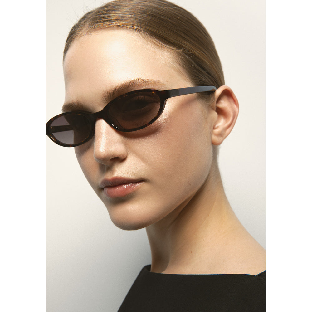 Kaleos Summerspring Havane Foncé 05 portée, trois-quarts - Les Lunettes de Pauline