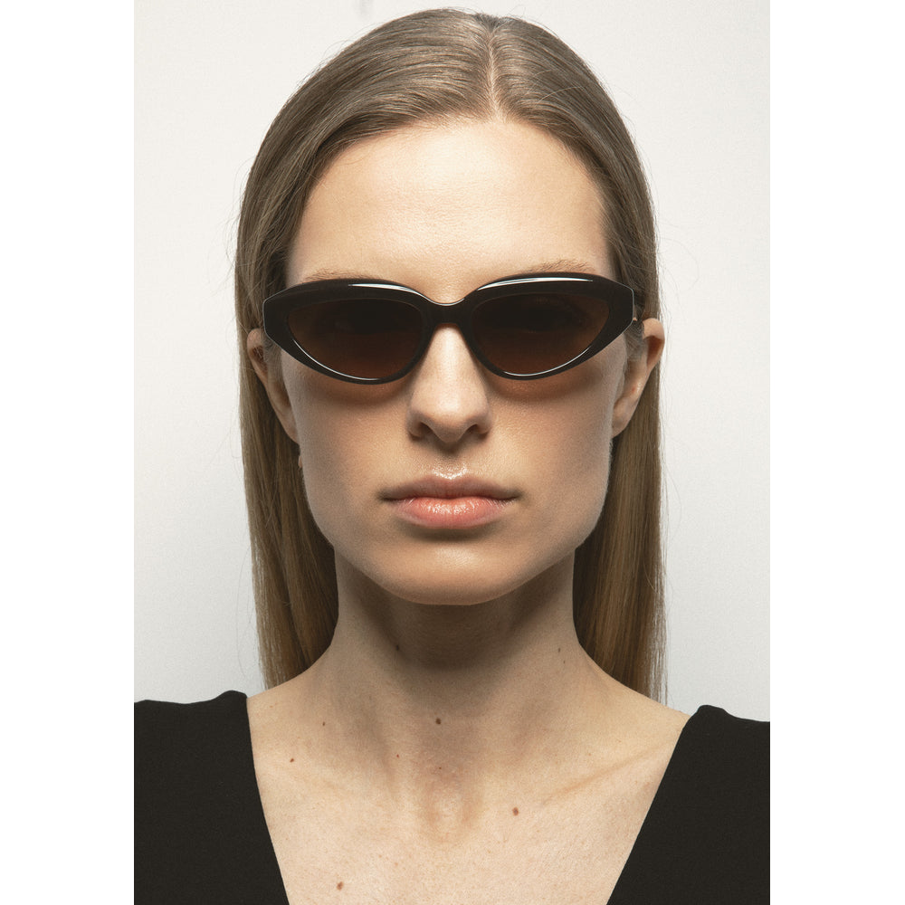 Kaleos Blum Marron Laiteux 04 portée - Les Lunettes de Pauline