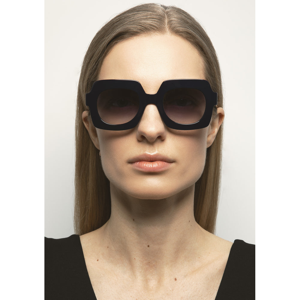 Kaleos Beaumier Bleu Marine 04 portée - Les Lunettes de Pauline