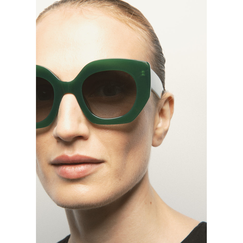 Kaleos Alexander Vert Laiteux 05 portée, trois-quarts - Les Lunettes de Pauline