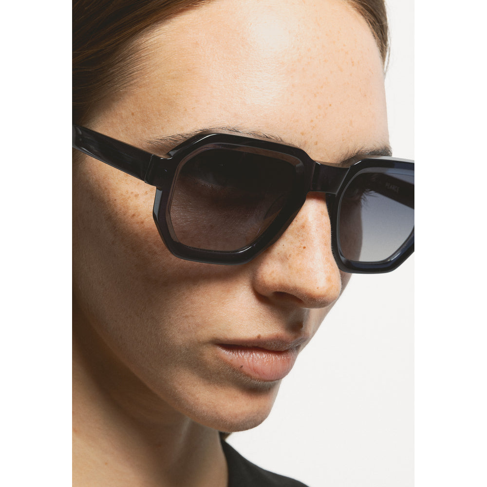 Kaleos Pearce Bleu Marine Cristal 03 portée, trois-quarts - Les Lunettes de Pauline