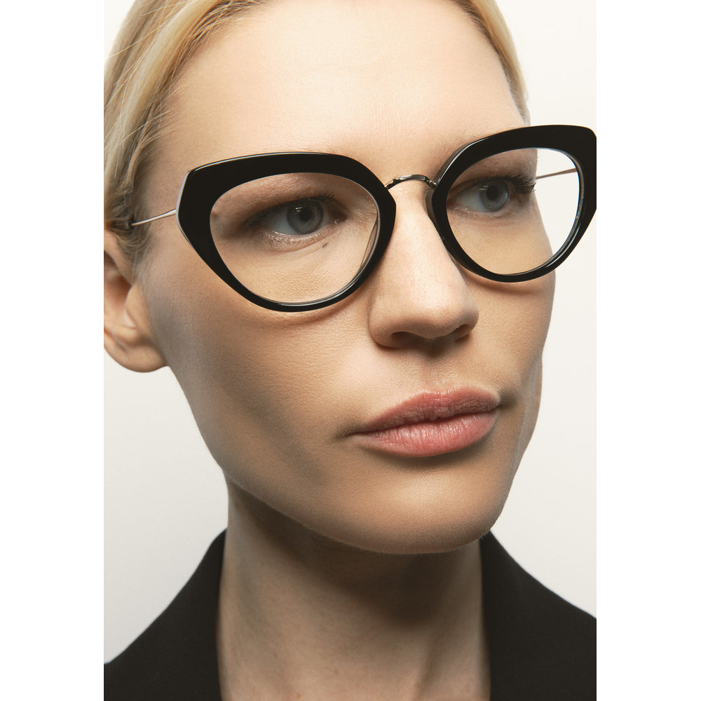 Kaleos Kostich Noir 01 portée, trois-quarts - Les Lunettes de Pauline