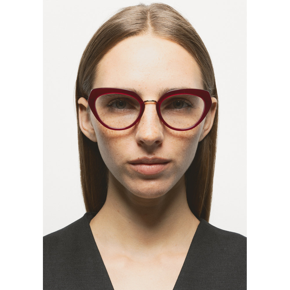 Kaleos Kostich Cerise Laiteux 03 portée - Les Lunettes de Pauline