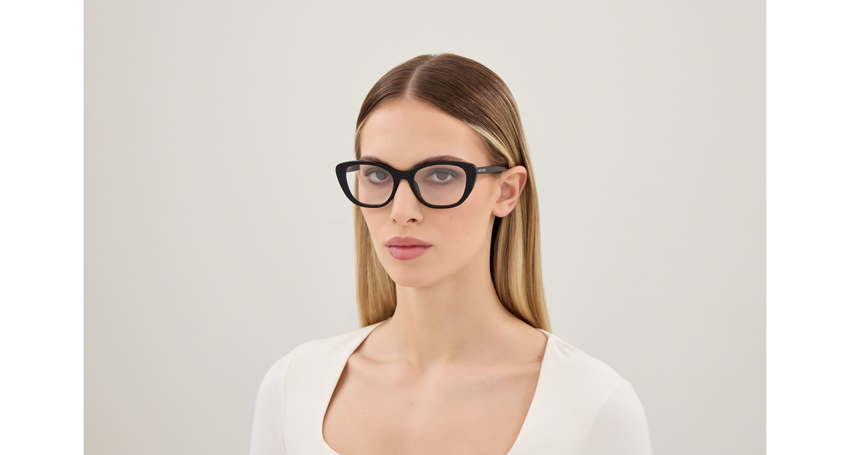 Saint Laurent SL Logo SL 945 Noir 001 portée - Les Lunettes de Pauline