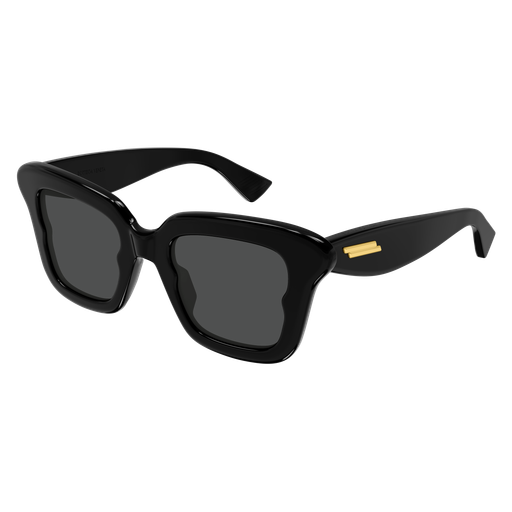 Bottega Veneta BV1493S Noir 001 de trois-quarts - Les Lunettes de Pauline
