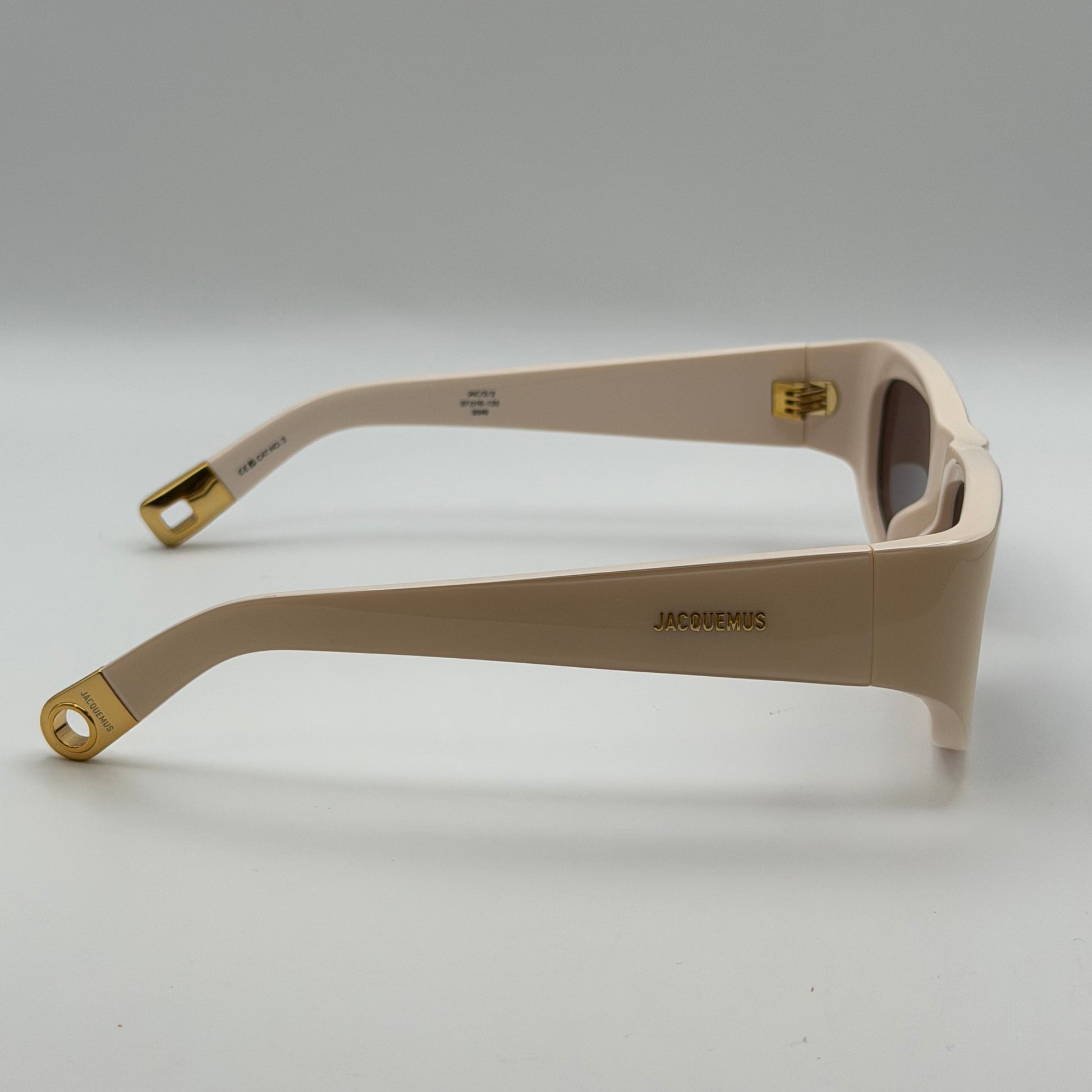 Jacquemus Pilota Beige - Les Lunettes de Pauline