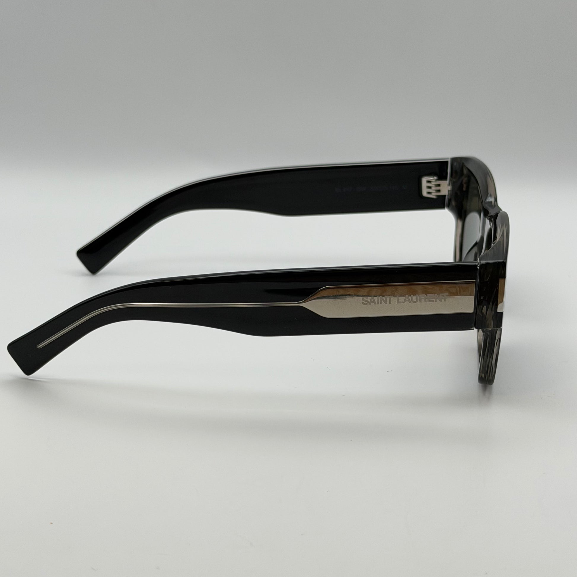 Saint Laurent SL 617