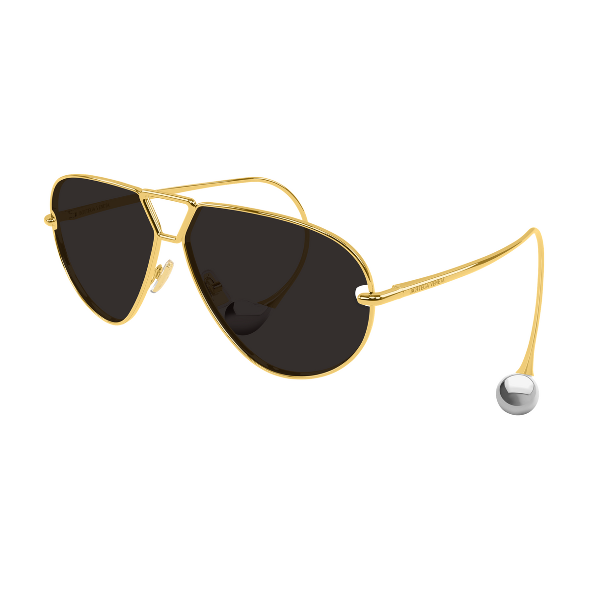 Bottega Veneta BV1437S Doré 001 de trois-quarts - Les Lunettes de Pauline