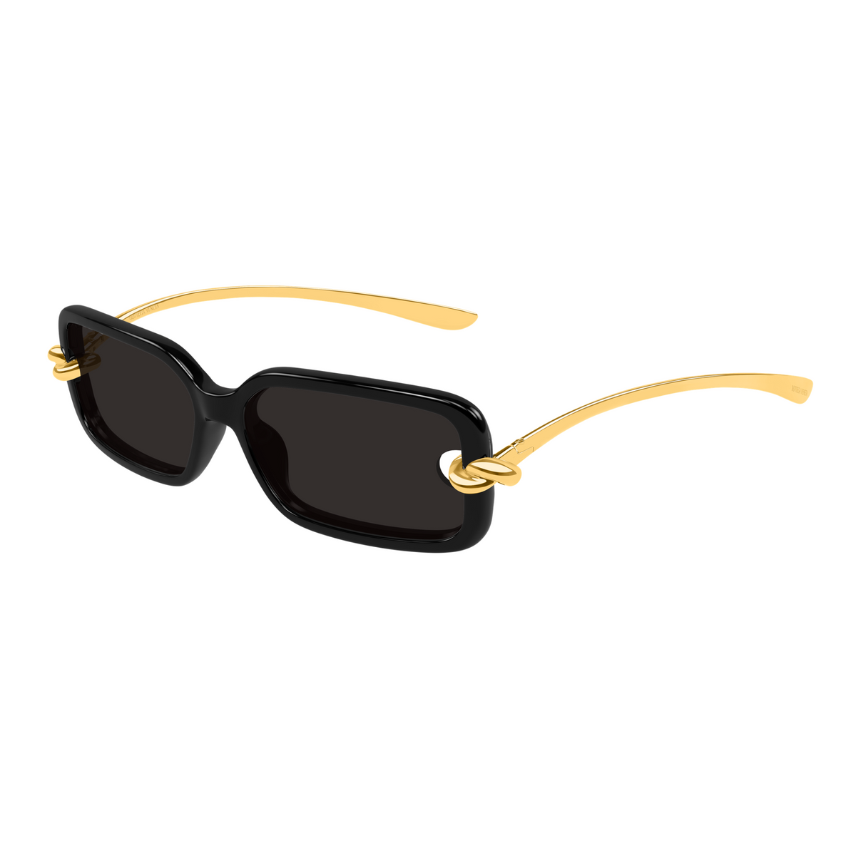Bottega Veneta BV1439S Noir Doré 001 de trois-quarts - Les Lunettes de Pauline