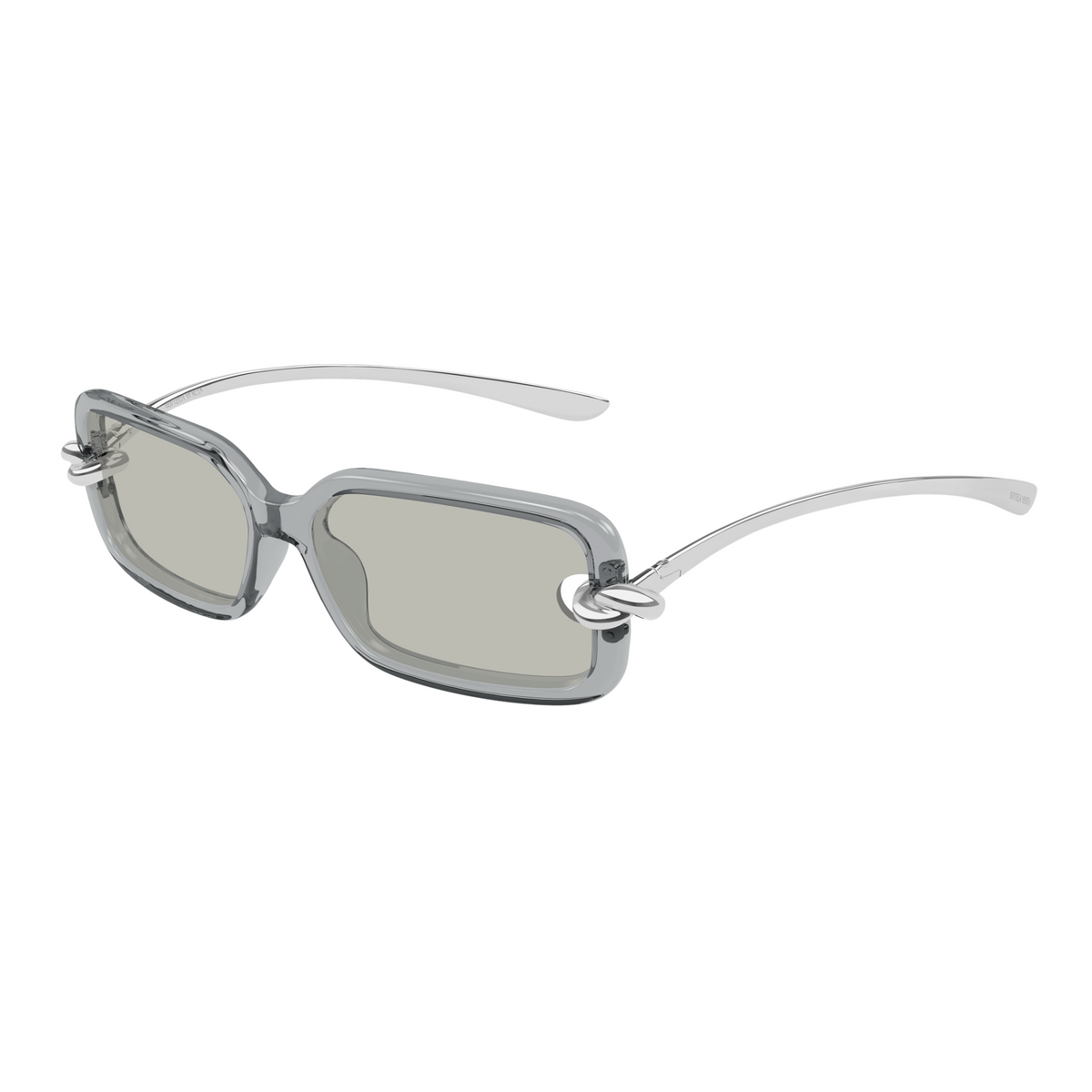 Bottega Veneta BV1439S Gris Cristal Argenté 004 de trois-quarts - Les Lunettes de Pauline