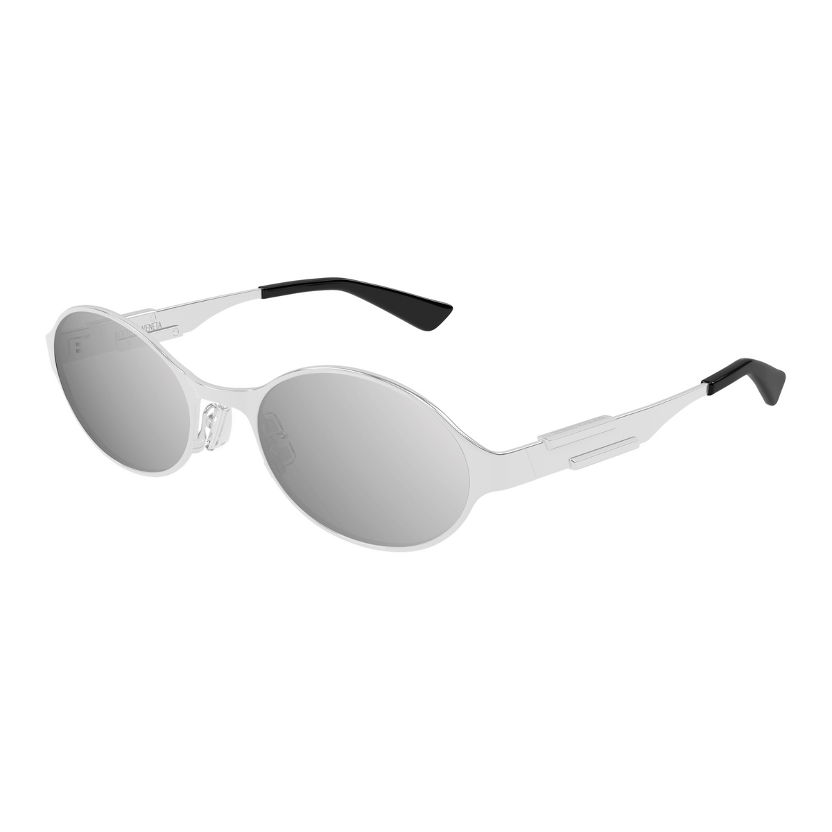 Bottega Veneta BV1456S Argenté Miroir 003 de trois-quarts - Les Lunettes de Pauline