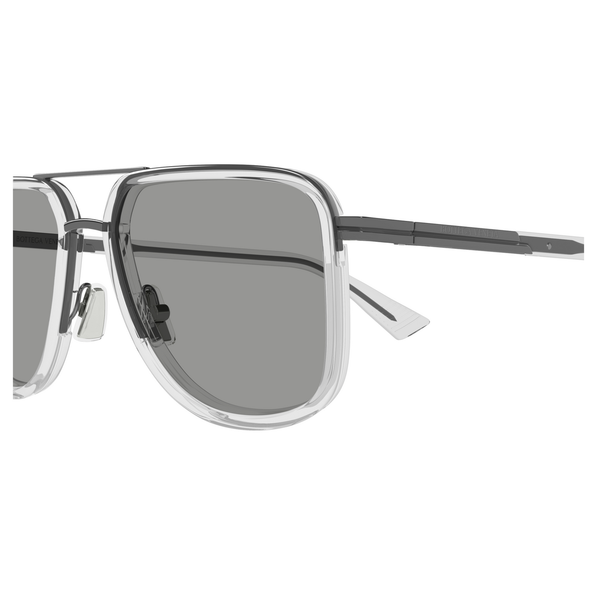 Bottega Veneta BV1463S Gunmetal 004 en détail des branches - Les Lunettes de Pauline