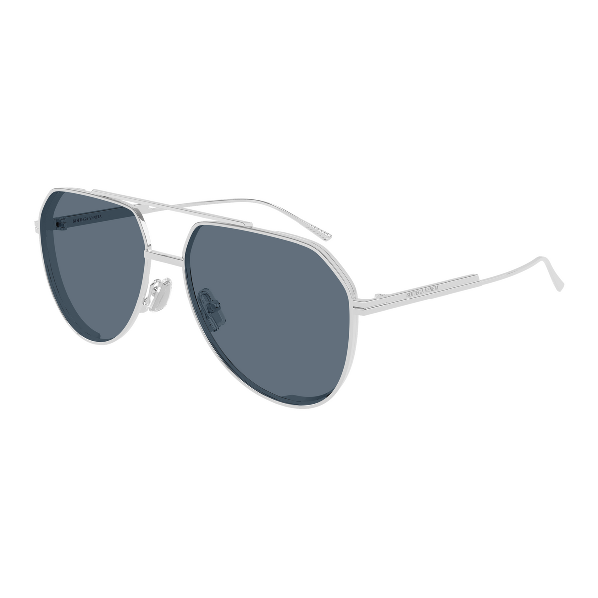Bottega Veneta BV1465S Argenté Verres Bleus 003 de trois-quarts - Les Lunettes de Pauline