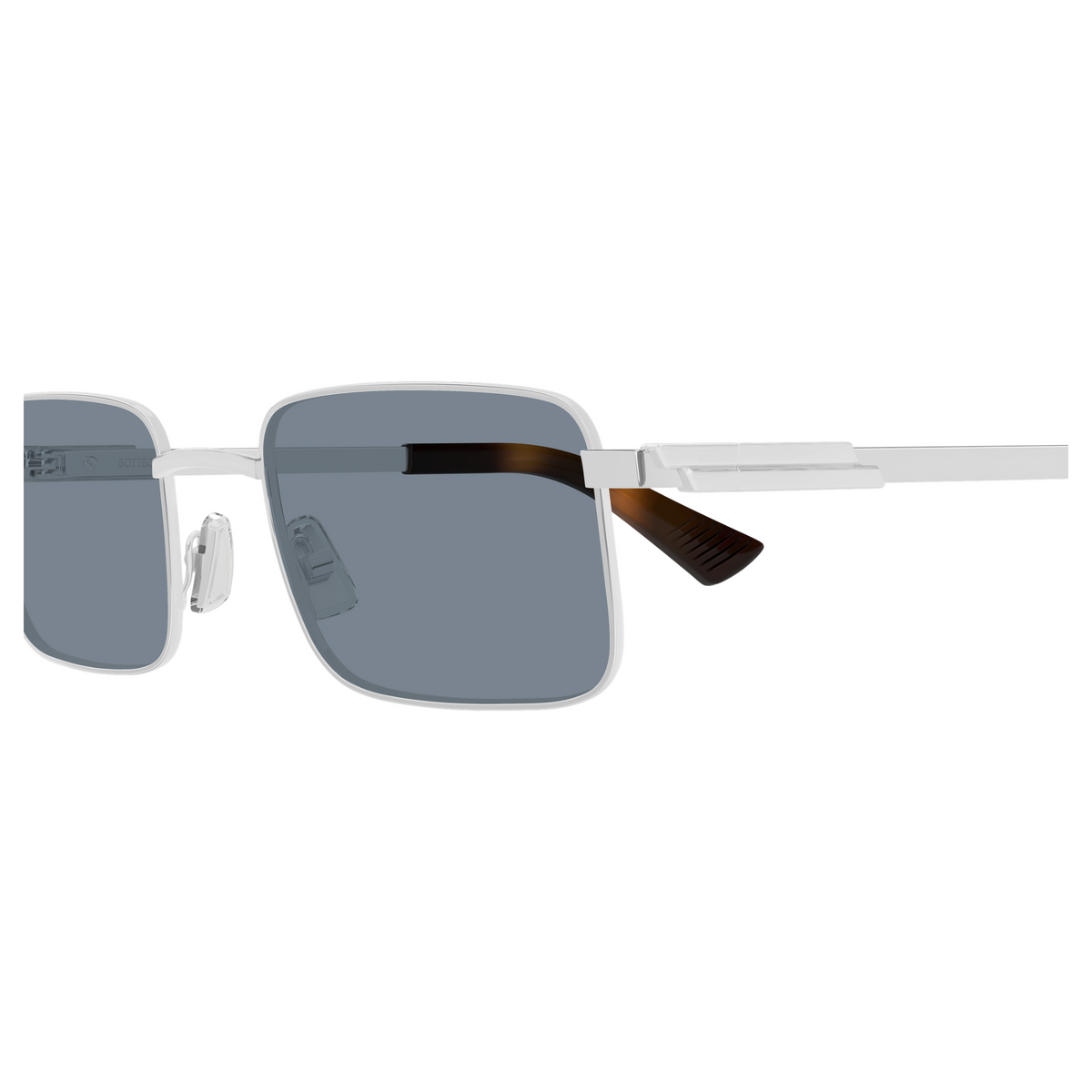 Bottega Veneta BV1469S Argenté Verres Bleus 002 en détail des branches - Les Lunettes de Pauline