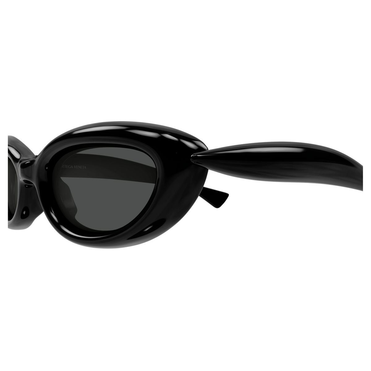 Bottega Veneta BV1484S Noir 001 en détail des branches - Les Lunettes de Pauline