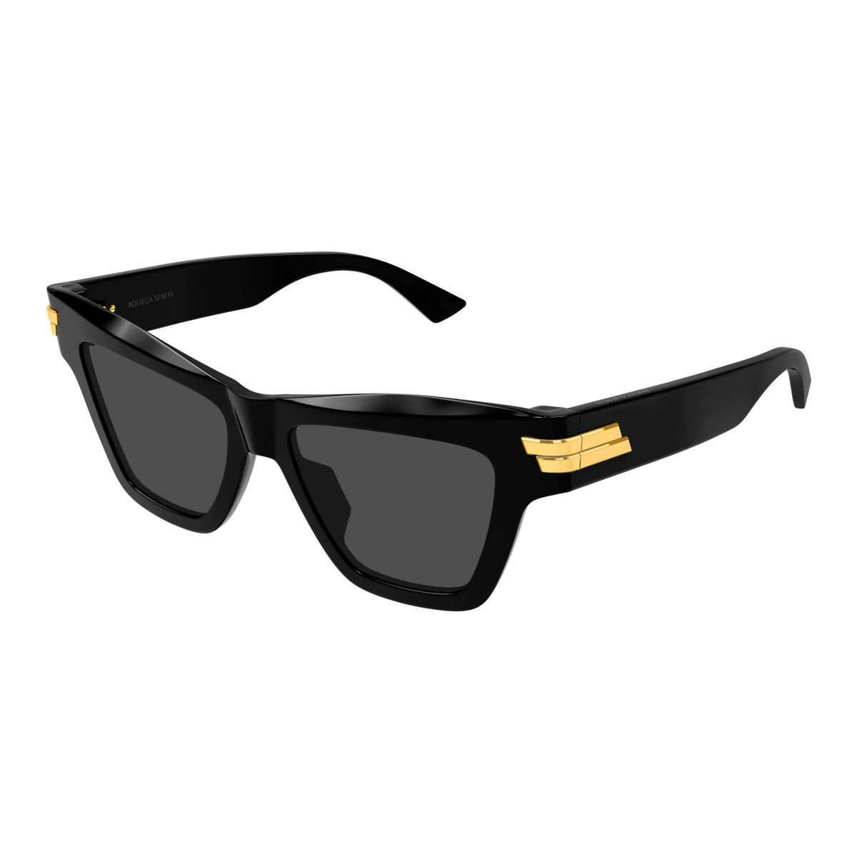 Bottega Veneta BV1489S Noir 001 de trois-quarts - Les Lunettes de Pauline