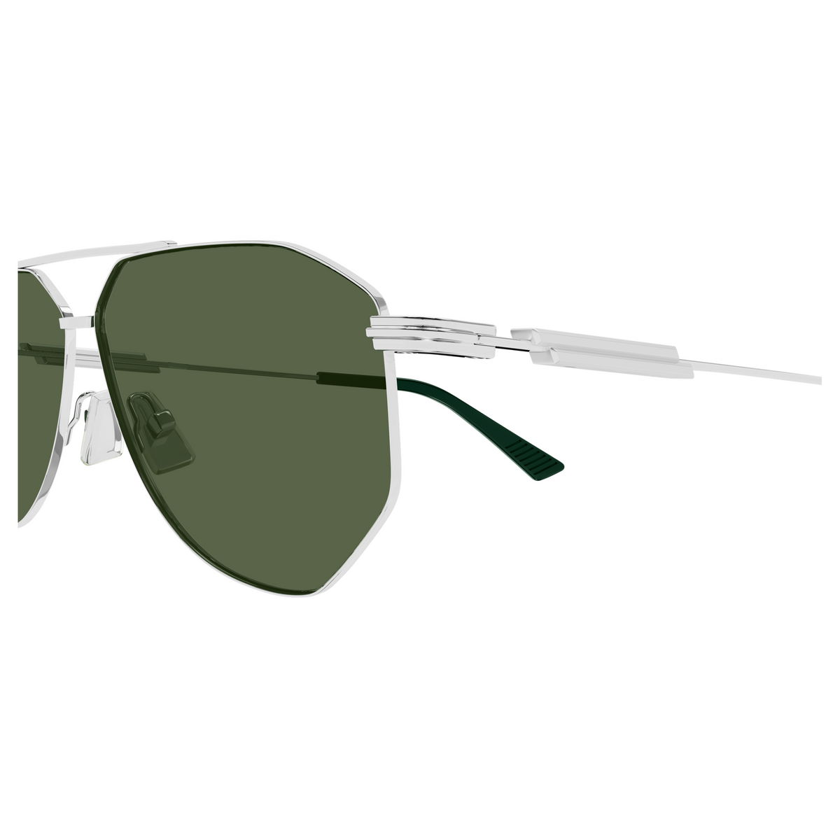 Bottega Veneta BV1508S Argenté Verres Verts 004 en détail des branches - Les Lunettes de Pauline