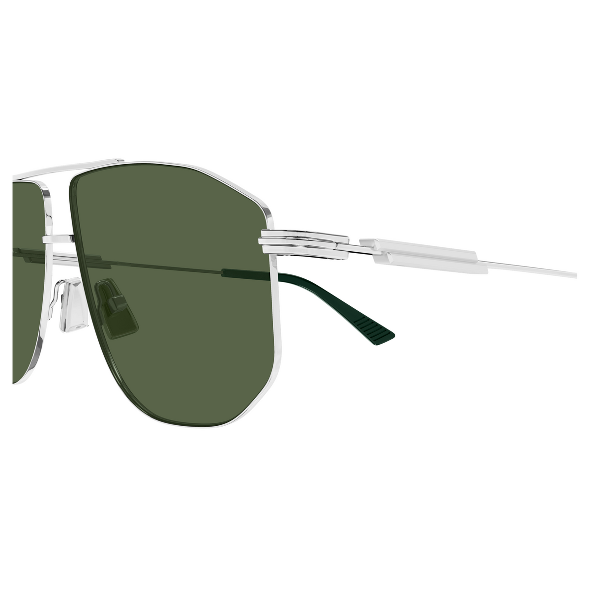 Bottega Veneta BV1509S Argenté Verres Verts 004 en détail des branches - Les Lunettes de Pauline