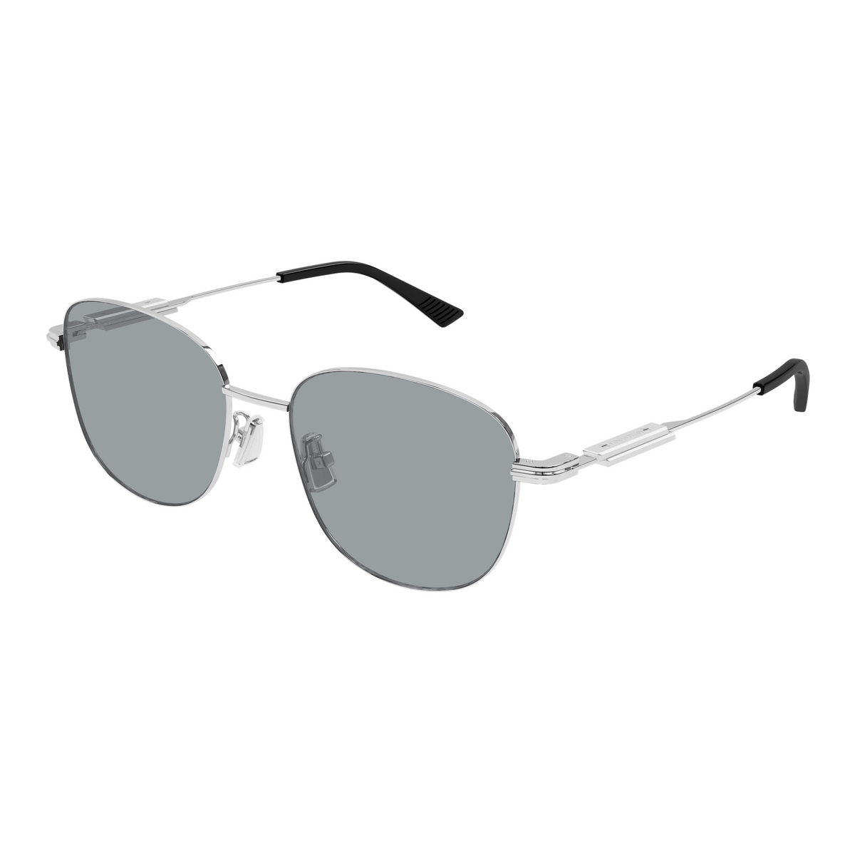 Bottega Veneta BV1517SA Argenté 005 de trois-quarts - Les Lunettes de Pauline