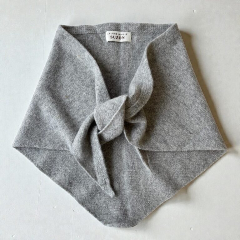Foulard triangle SUZON 100% laine gris - Les Lunettes de Pauline