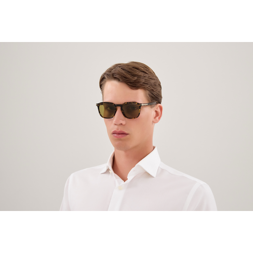 Montblanc MB0516S Écaille 003 portée - Les Lunettes de Pauline