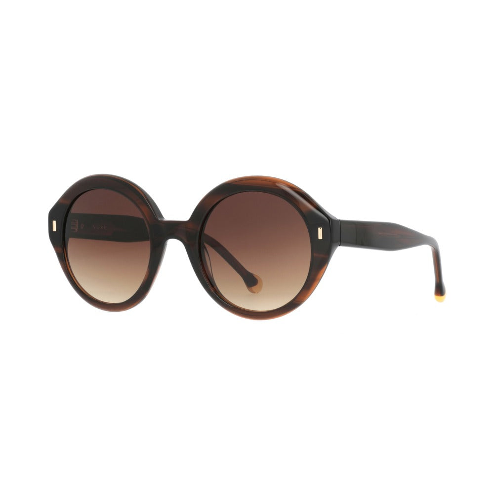Nuxe Iconic07 Écaille Marron Fumé E730 de trois-quarts - Les Lunettes de Pauline