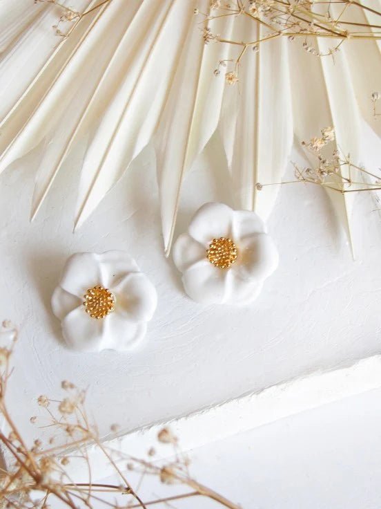 Puces d'oreilles fleur blanche - Nach - Les Lunettes de Pauline
