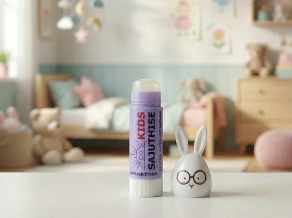 Sajuthise - Stick nettoyant optique Kids Violet - Les Lunettes de Pauline